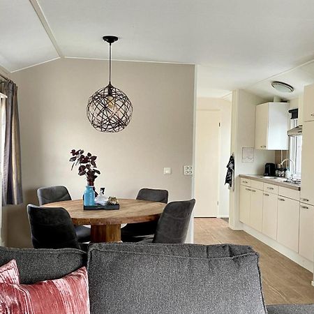 Chalet Makkum C99B Met Prive Gelegen Tuin Aan Het Water Ngoại thất bức ảnh