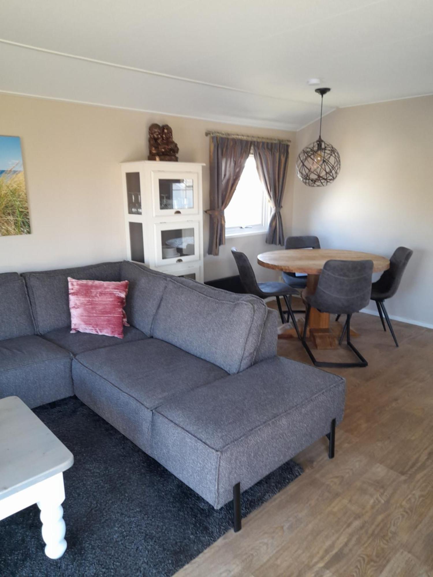 Chalet Makkum C99B Met Prive Gelegen Tuin Aan Het Water Ngoại thất bức ảnh