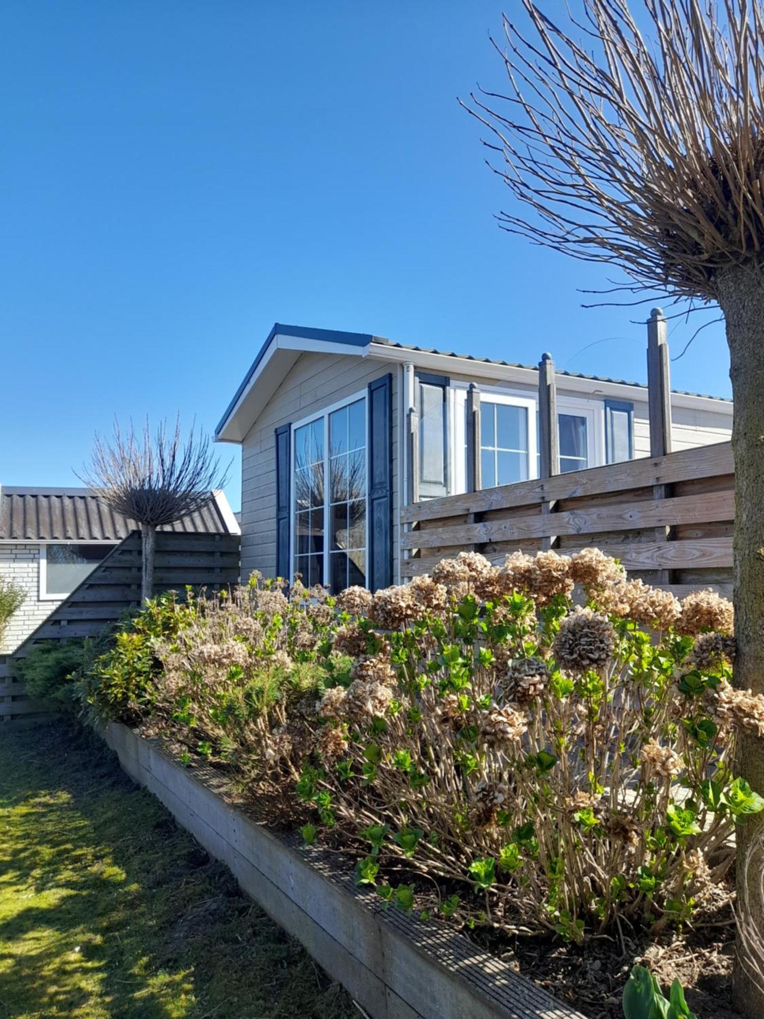 Chalet Makkum C99B Met Prive Gelegen Tuin Aan Het Water Ngoại thất bức ảnh